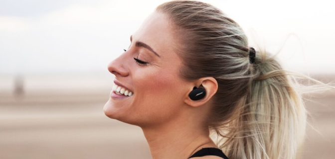 Headphones & earbuds - wide